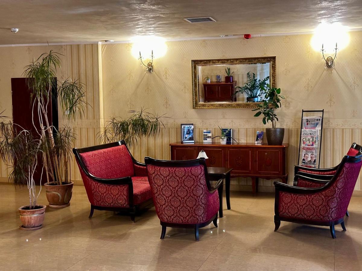 Hotel Koch Кентшин Экстерьер фото