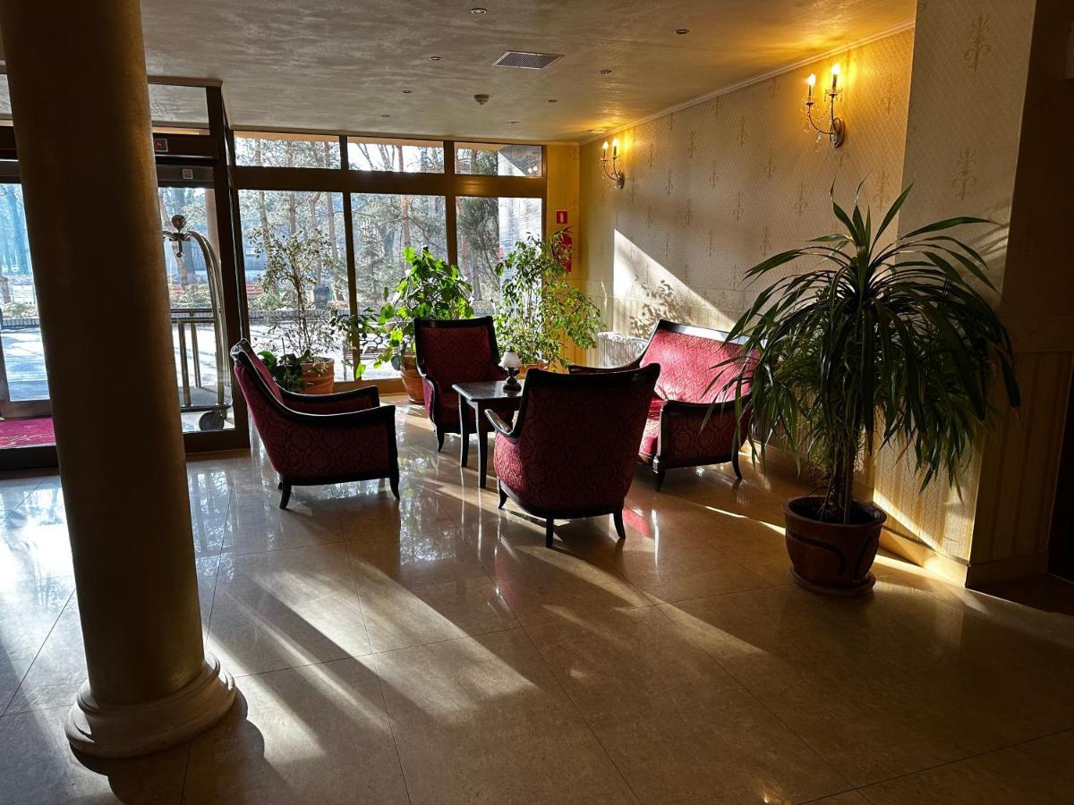 Hotel Koch Кентшин Экстерьер фото